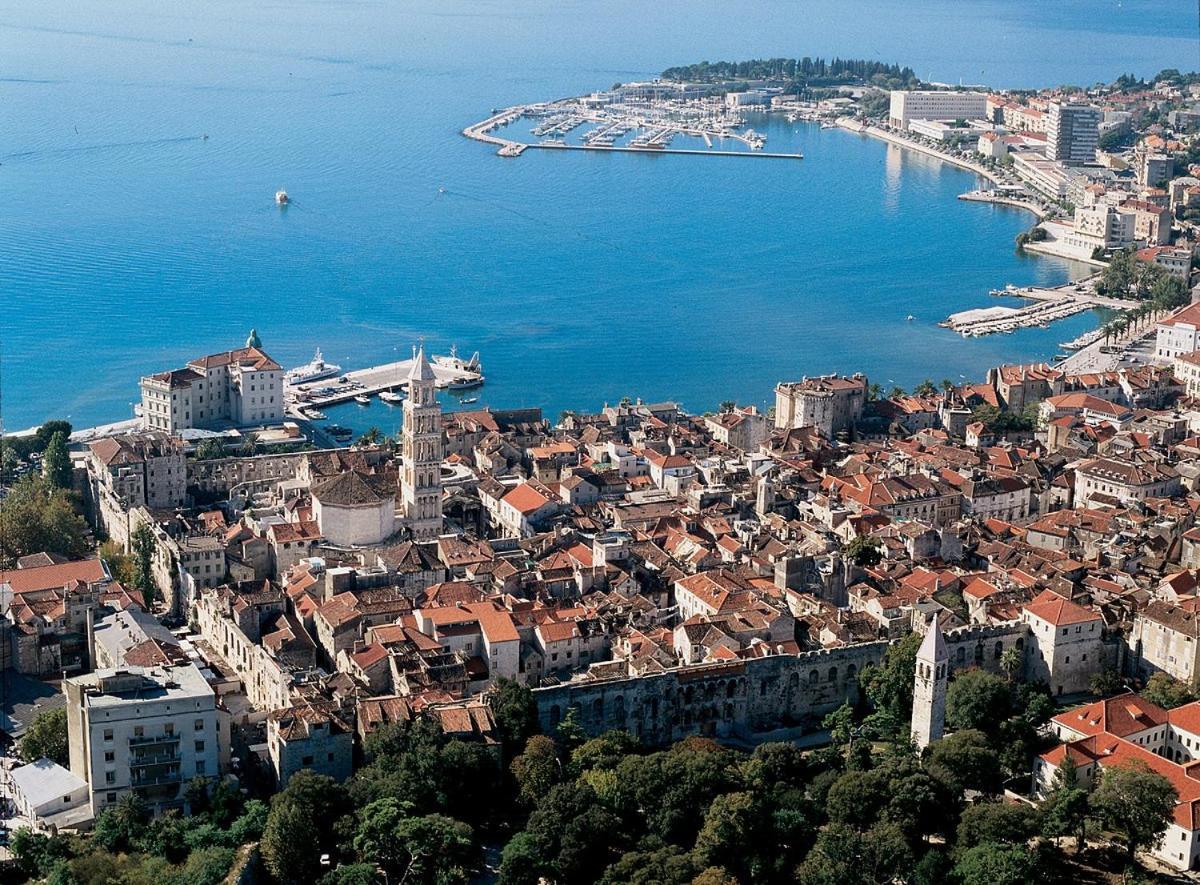 Penthouse Horizont Lägenhet Split Exteriör bild